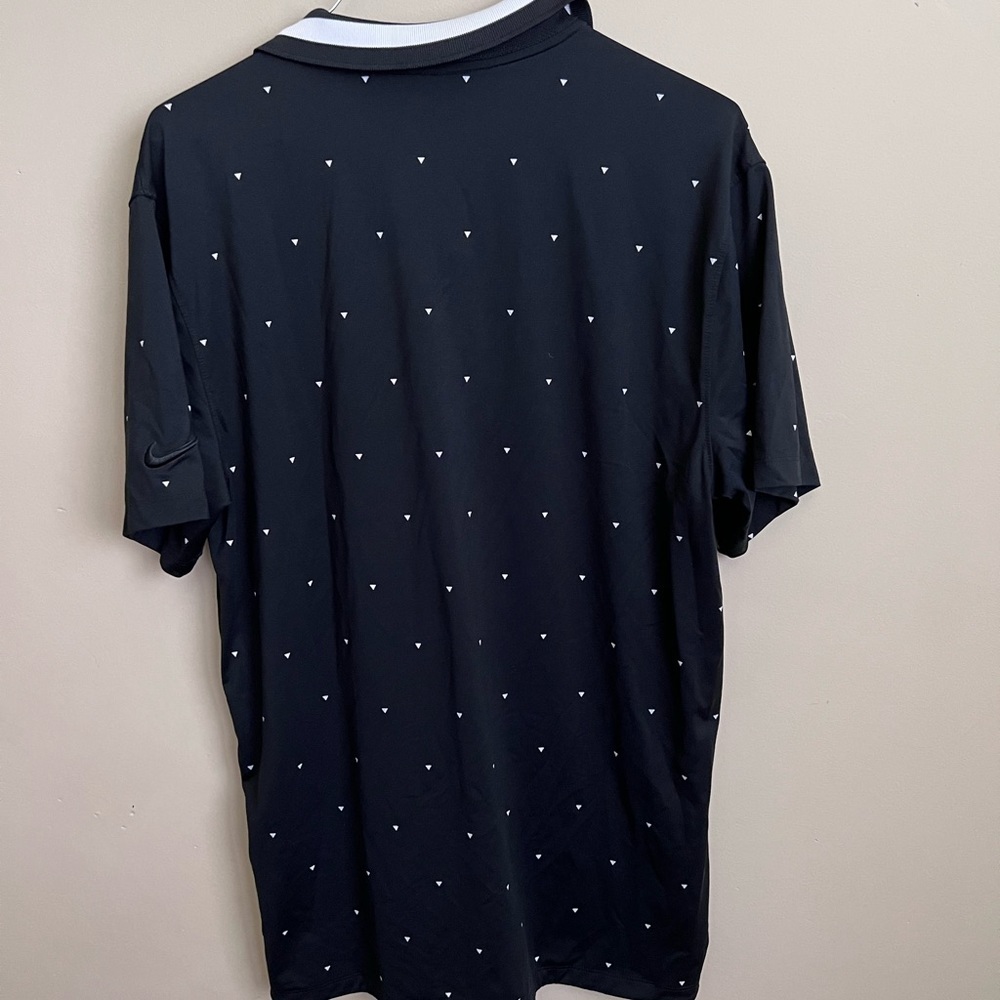 Nike tshirt - Picture 2 of 2